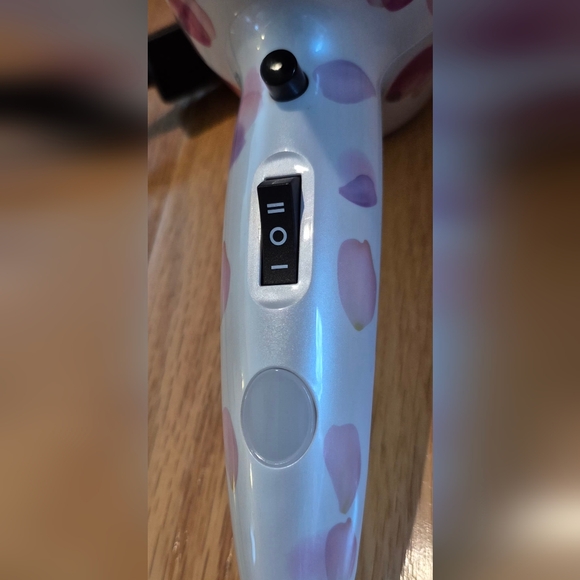 CHI Hair Dryer White with Pink Petal Design - Picture 4 of 8